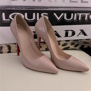 Beautiful No Brand Red Bottom Heels Size 40!